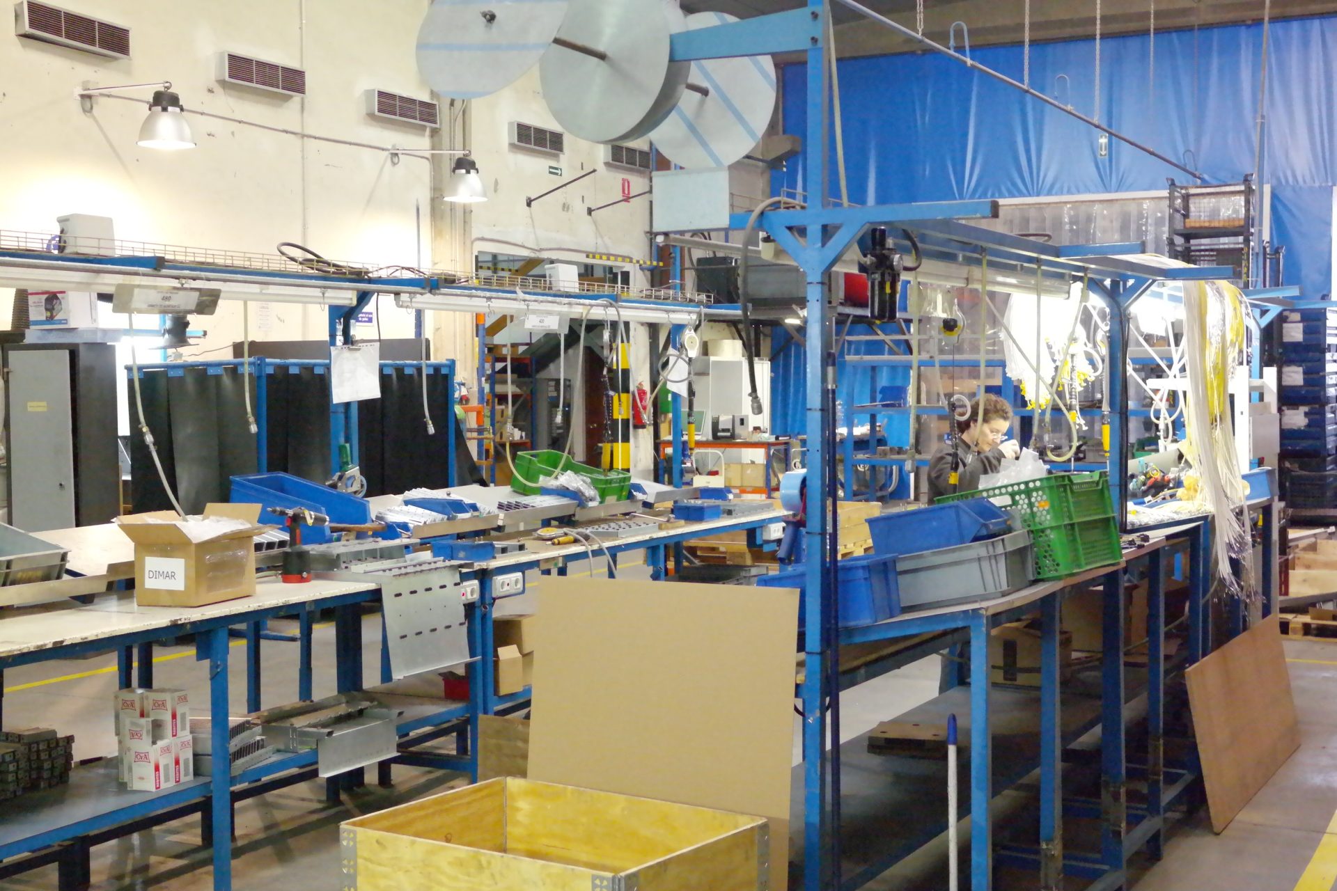 Fabricación industrial en las instalaciones de Mecánicas Aparicio